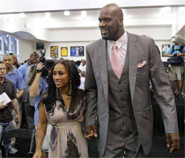 追梦谈扣篮大赛：现在让一些不在NBA的人来扣，这太逆天了（追梦评扣篮大赛：竟让非NBA球员参赛，太离谱了）