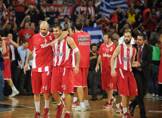 河南队球员尹鸿博宣布退役（河南队球员尹鸿博正式挂靴）